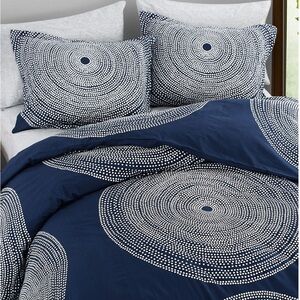 Marimekko KING Duvet w/shams. NO OFFERS. Blue/White RETAIL 170.00